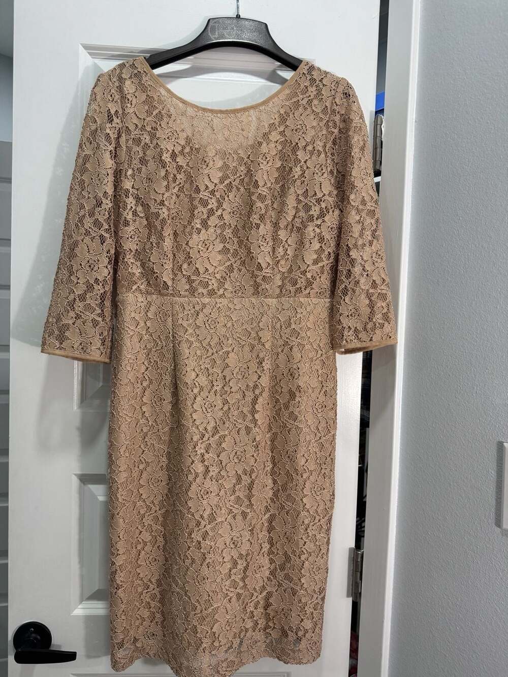 Cindy USA Women's Champagne Nude Lace 3/4 Sleeve Midi Cocktail Dress Size M